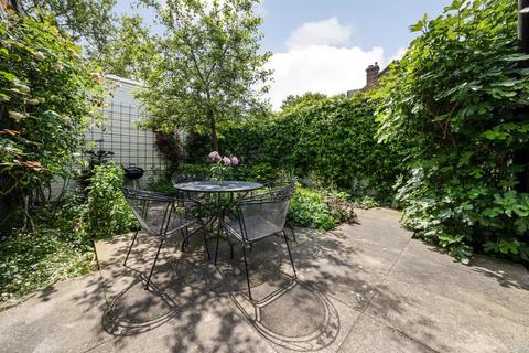 1 Alexandra Walk, London, SE19 1AL