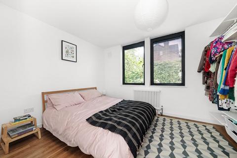 1 Alexandra Walk, London, SE19 1AL