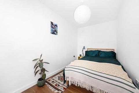 1 Alexandra Walk, London, SE19 1AL