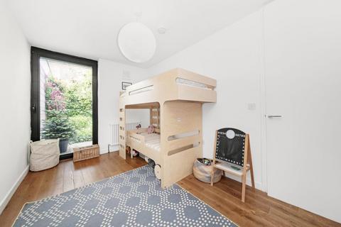 1 Alexandra Walk, London, SE19 1AL