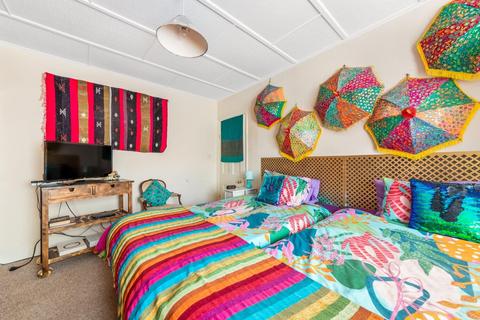 38 Westbury Road, London, SE20 7QH