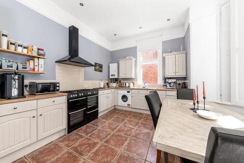 43b Crystal Palace Park Road, London, SE26 6UR
