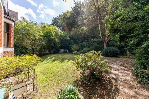 43b Crystal Palace Park Road, London, SE26 6UR