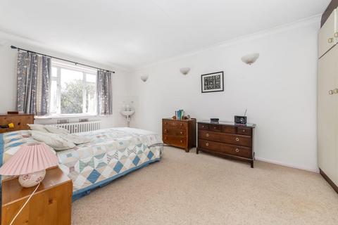 19 Madeline Road, London, SE20 8AY