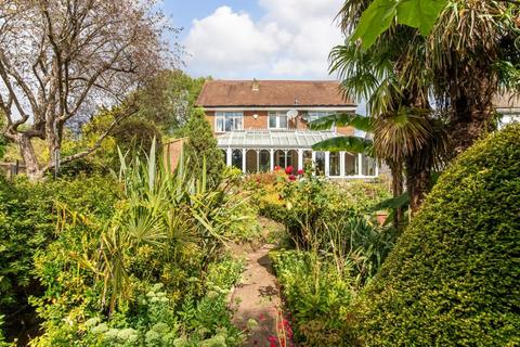 19 Madeline Road, London, SE20 8AY