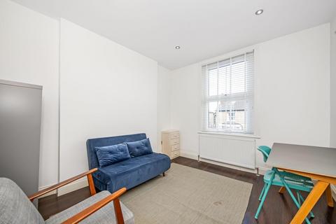 Flat 3, 124 Marlow Road, Anerley, London, SE20 7XG