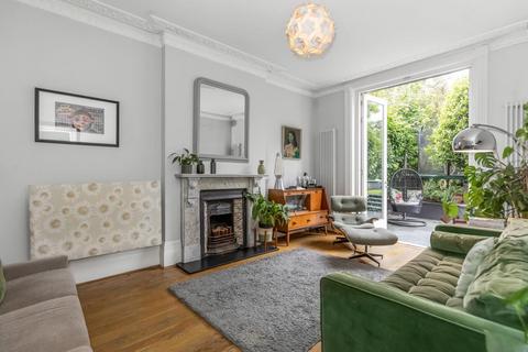 24 Versailles Road, London, SE20 8AX
