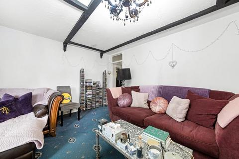 4 Burham Close, London, SE20 8JF