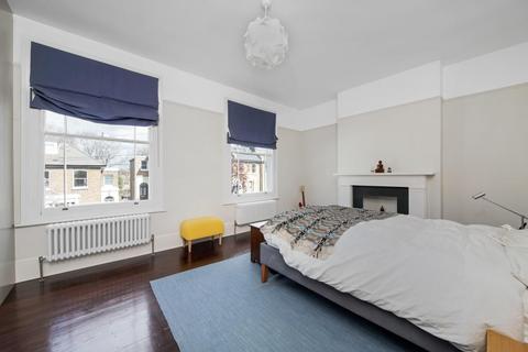 18 Cranfield Road, London, SE4 1UG
