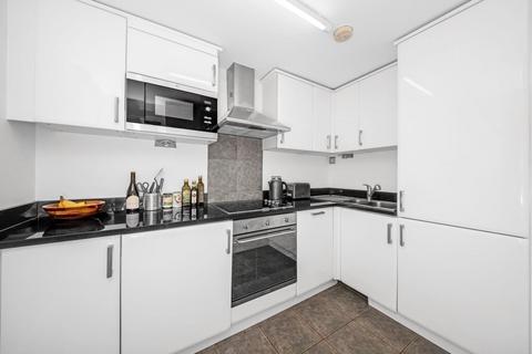 3 bedroom flat for sale, Breakspears Road, Brockley, London, SE4