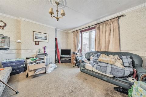 18 Richmond Gardens, Harrow, HA3 6AJ