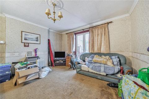 18 Richmond Gardens, Harrow, HA3 6AJ
