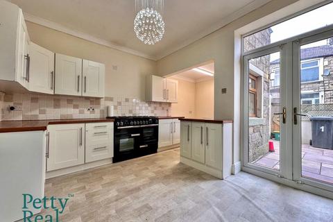 3 bedroom terraced house for sale, Oxford Street, Colne