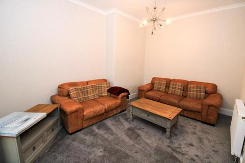 2 bedroom flat to rent, 5a Willowbank, Wick, KW1 4NY