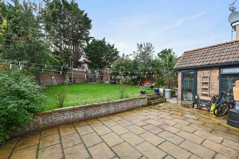 5 bedroom semi-detached house for sale, Foster Road, Acton