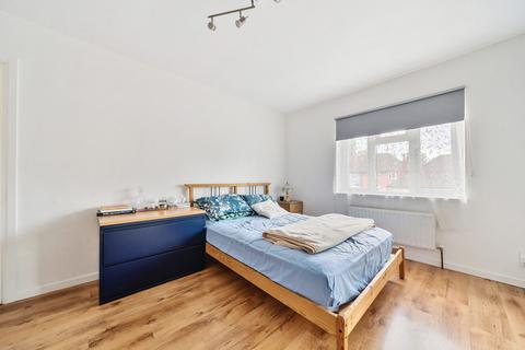 115 Mayeswood Road, London, SE12 9SA