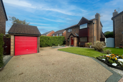 3 bedroom detached house for sale, Gleneagles Drive, Preston PR2