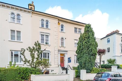 2 bedroom flat for sale, Cadogan Road, Surbiton KT6