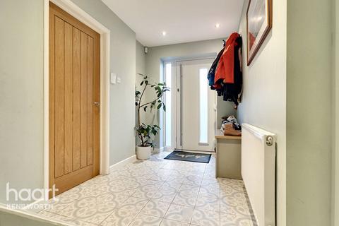 14 Caesar Road, Kenilworth, CV8 1DL