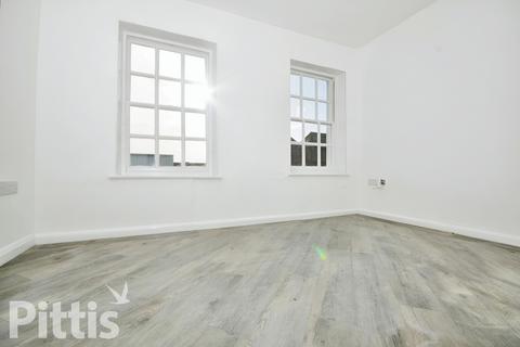 2 bedroom flat to rent, High Street Newport PO30