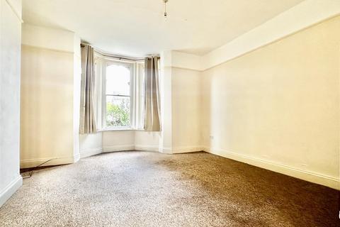 2 bedroom flat for sale, Victoria Road, Barnstaple EX32