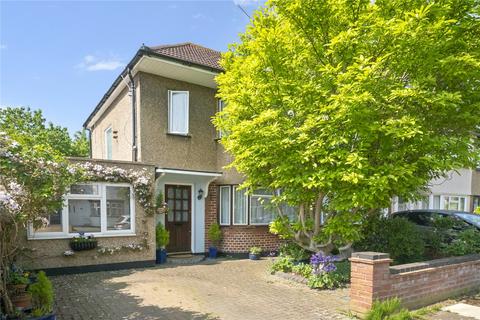 40 Cottingham Chase, Ruislip, HA4 0BZ