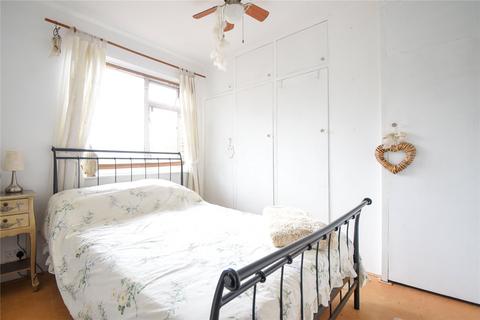 40 Cottingham Chase, Ruislip, HA4 0BZ