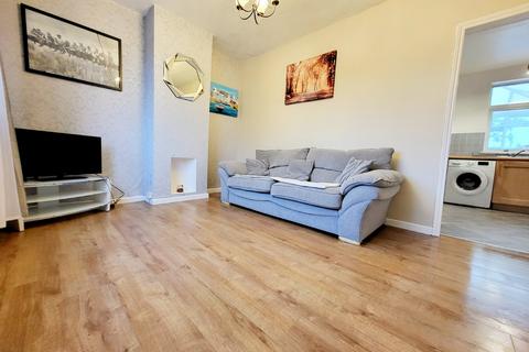 2 bedroom end of terrace house to rent, Finsbury Road, Stockport, Greater Manchester, SK5