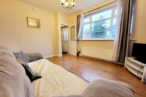 2 bedroom end of terrace house to rent, Finsbury Road, Stockport, Greater Manchester, SK5