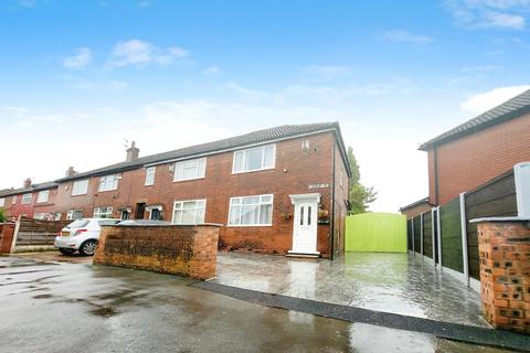 2 bedroom end of terrace house to rent, Finsbury Road, Stockport, Greater Manchester, SK5