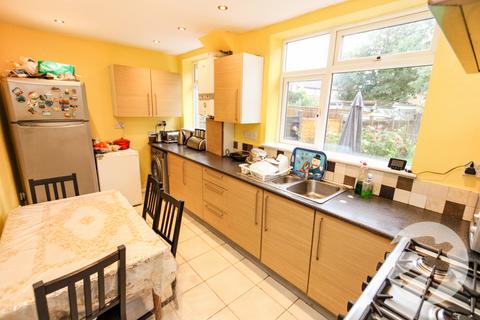 3 bedroom terraced house for sale, Eltham Palace Road, London, SE9