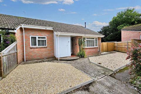 2 bedroom terraced bungalow for sale, Shroton / Iwerne Courtney