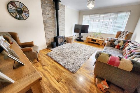undefined, Shroton / Iwerne Courtney