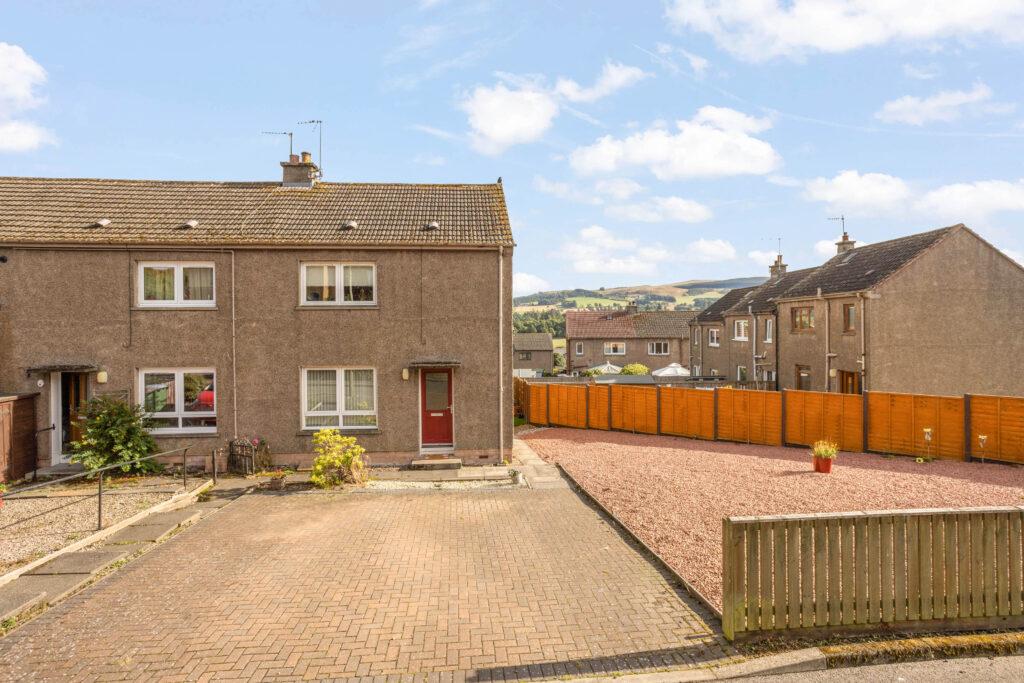Glenburn Road, Auchterarder, PH3 2 bed semidetached house for sale £