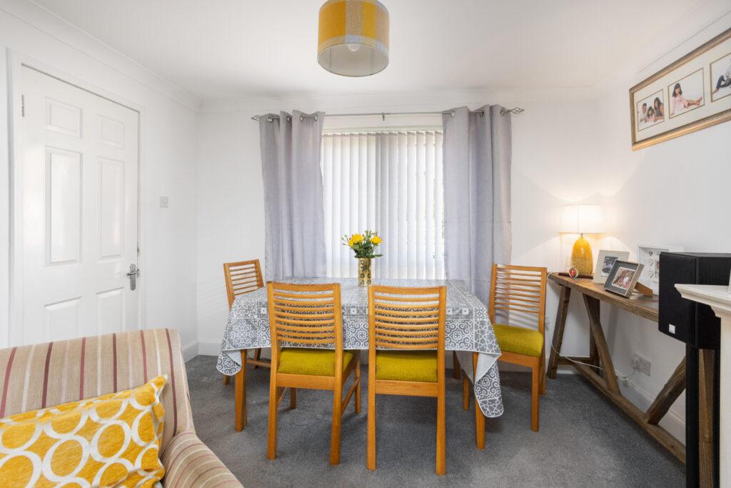 Glenburn Road, Auchterarder, PH3 2 bed semidetached house for sale £