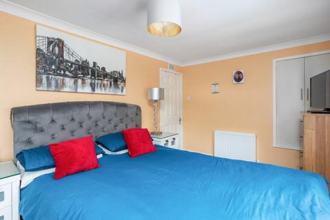 16 Glenburn Road, Auchterarder, PH3 1AP