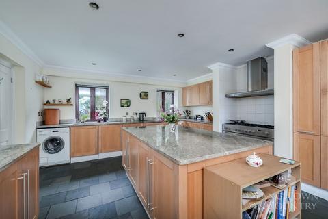 4 bedroom end of terrace house for sale, Blunts Lane, Plymouth PL6