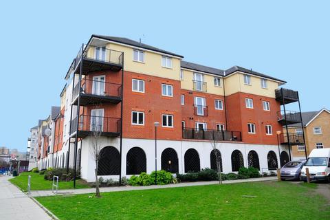 1 bedroom apartment for sale, Pettacre Close, Thamesmead West, SE28 0PB