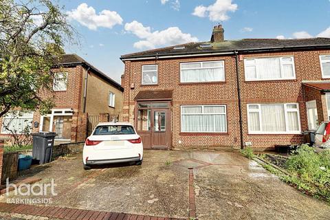 4 bedroom semi-detached house for sale, Keswick Gardens, Redbridge