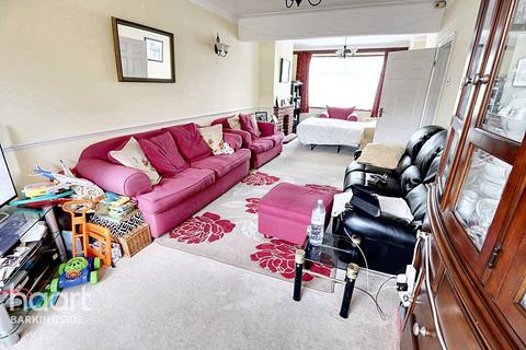 4 bedroom semi-detached house for sale, Keswick Gardens, Redbridge