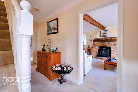 3 bedroom detached house for sale, Black Horse Close, Thetford