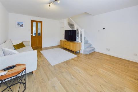 14 Aspen Drive, Quedgeley, Gloucester, GL2 4EN