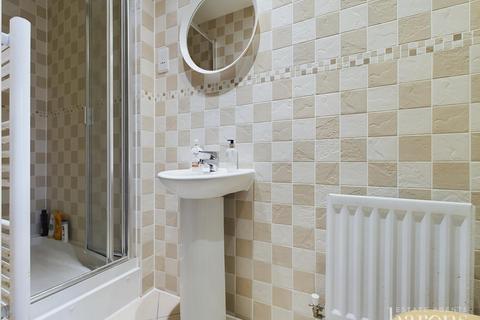 16 Burghfield Walk, Basingstoke, RG22 5AT