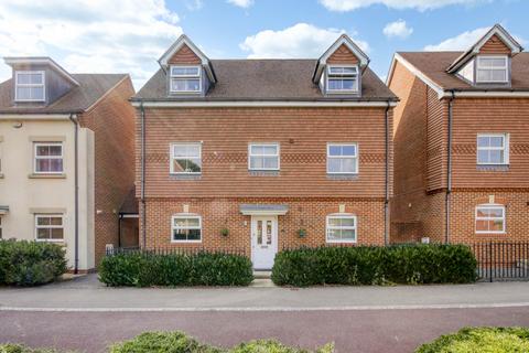 5 bedroom detached house for sale, Osprey Avenue, Bracknell RG12