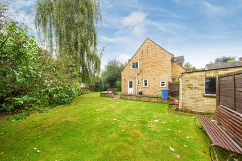 2 Fircroft Close, Stoke Poges, Slough, SL2 4DS