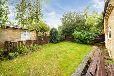 2 Fircroft Close, Stoke Poges, Slough, SL2 4DS