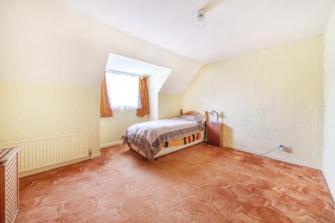 2 Fircroft Close, Stoke Poges, Slough, SL2 4DS