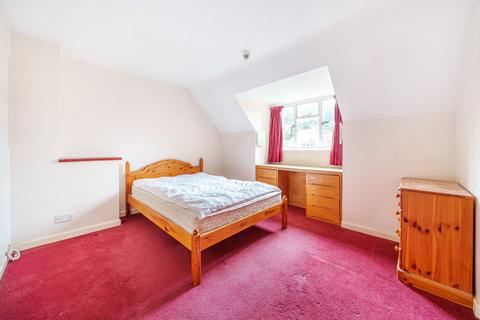2 Fircroft Close, Stoke Poges, Slough, SL2 4DS