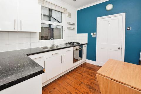 1 bedroom flat to rent, Laburnum Road, Wimbledon SW19