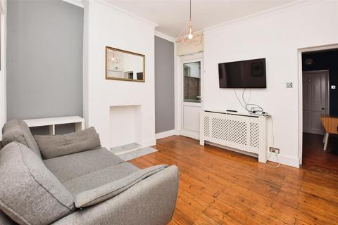 1 bedroom flat to rent, Laburnum Road, Wimbledon SW19